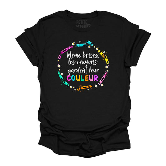 TSHIRT COL ROND | Même brisés, les crayons gardent leur couleur - T-shirt Unisexe Col Rond - Petite Gazelle Atelier
