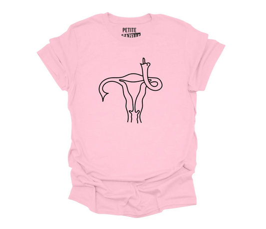 L - T-shirt Unisexe col rond rose pâle - Utérus fâché qu'on se mêle de ses affaires
