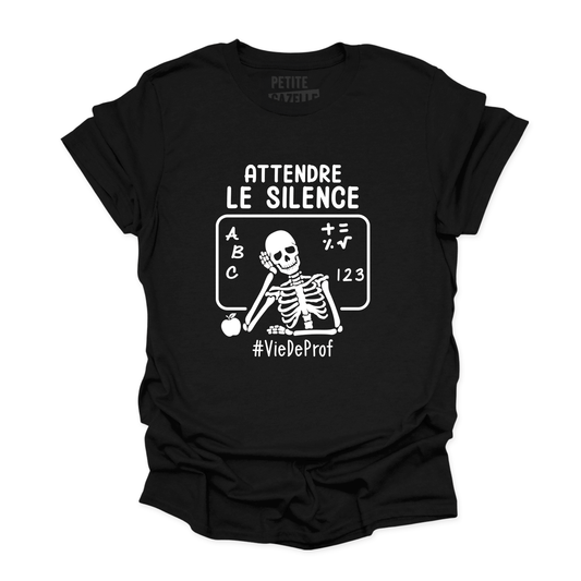 T - SHIRT COL ROND | Attendre le silence - T-shirt Unisexe Col Rond - Petite Gazelle Atelier