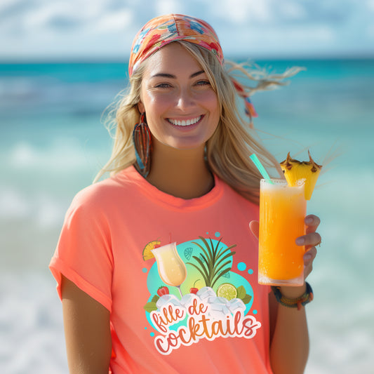 TSHIRT COL ROND | Fille de cocktails - T-shirt Unisexe Col Rond - Petite Gazelle Atelier