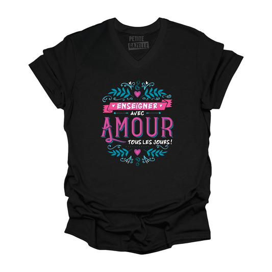 TSHIRT COL en V | Enseigner avec amour
