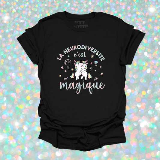 T - SHIRT COL ROND | La neurodiversité c'est magique (Holographique) - T-shirt Unisexe Col Rond - Petite Gazelle Atelier