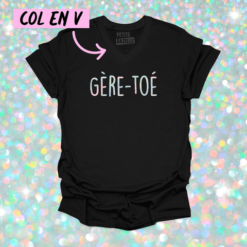 TSHIRT COL en V | Gère - toé (Holographique) - T - SHIRT UNISEXE COL en V - Petite Gazelle Atelier