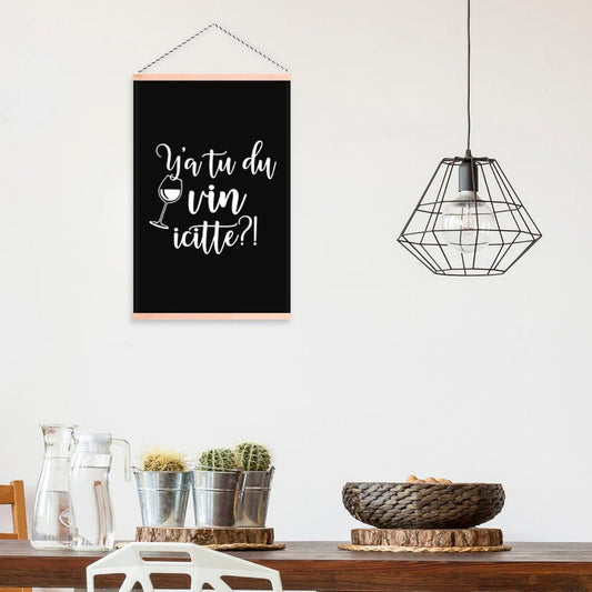 BANNIÈRE | Y'a tu du vin Icitte - T-shirt Unisexe Col Rond - Petite Gazelle Atelier